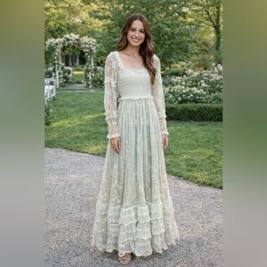 Mac Duggal Floral Embroidered Boho Lace Long Sleeve Maxi Tier Dress NWT 8006